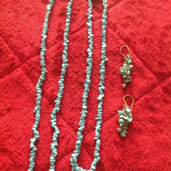 2 Vintage Turquoise Chip Necklaces with Earrings - Picture 5 of 6